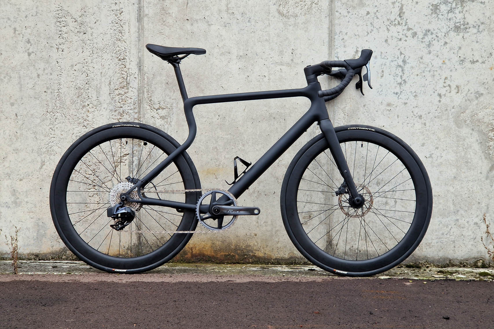 black bike manufactured by urwahn using 3d printing