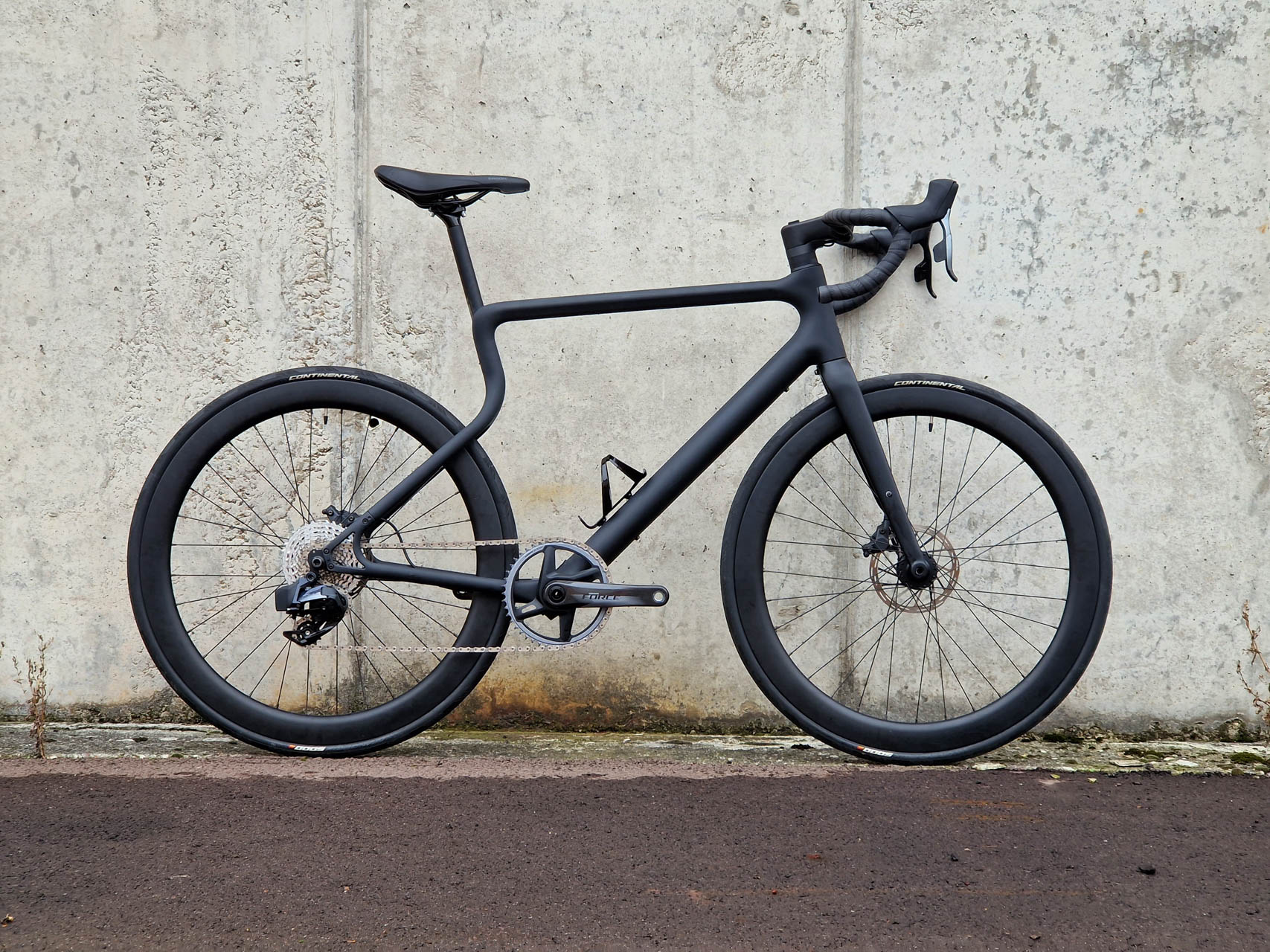 black bike manufactured by urwahn using 3d printing