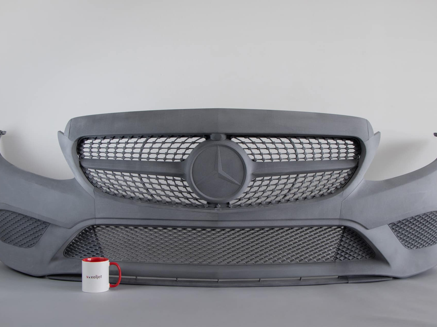 3D-Druck im Großformat: additiv gefertigter Stoßfänger von Mercedes Benz